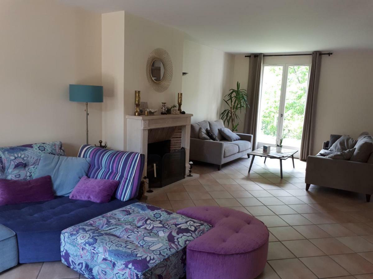 Au Chat Perche Mareil-sur-Mauldre Exterior photo